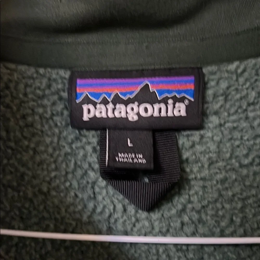 Patagonia Green Quarter-Zip Pullover - Picture 3 of 5